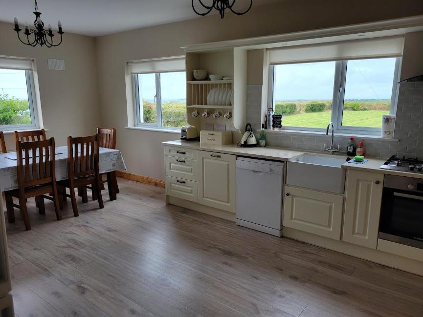 Coastal View Cottage Mullagh  Exteriér fotografie