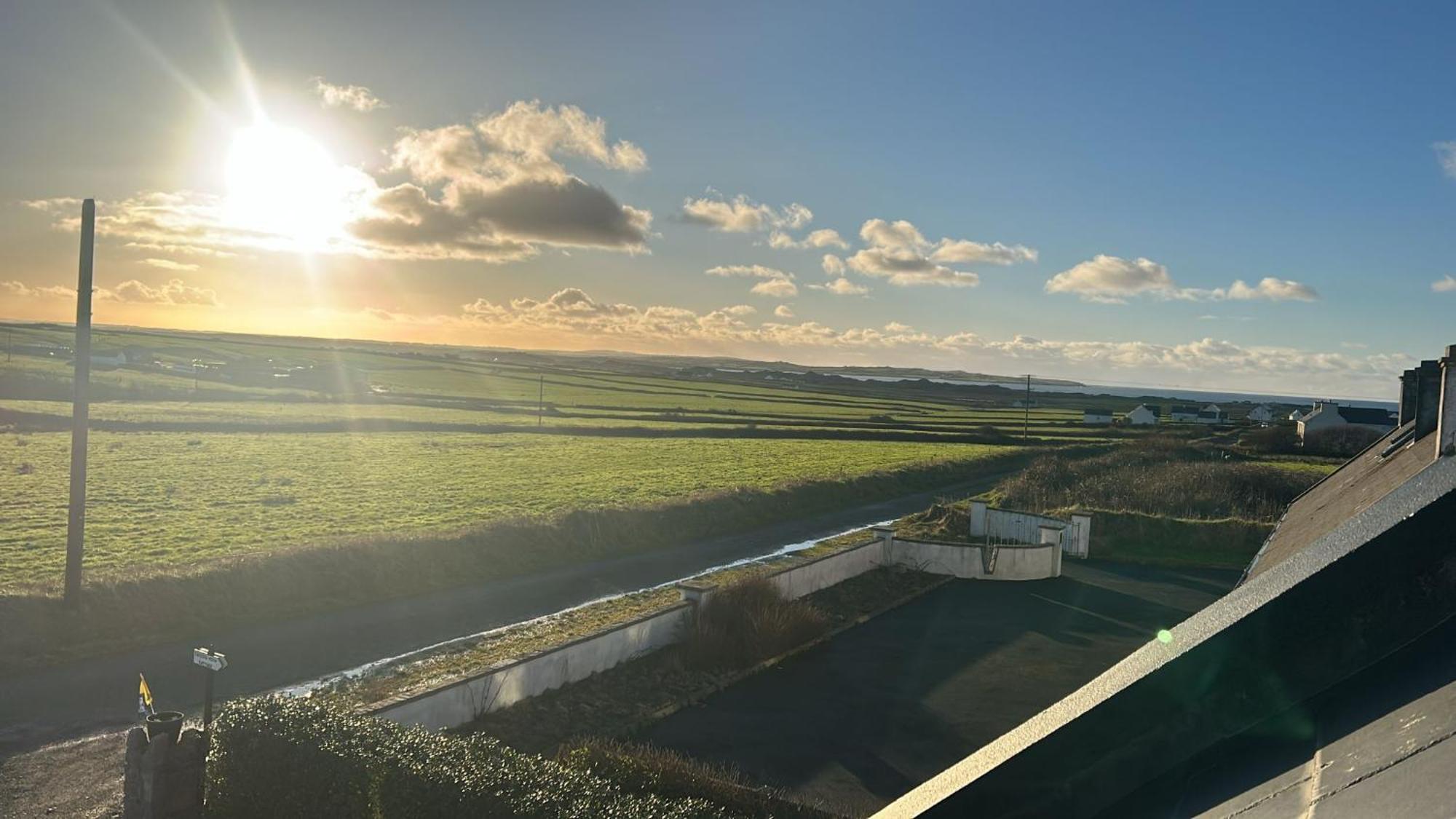 Coastal View Cottage Mullagh  Exteriér fotografie